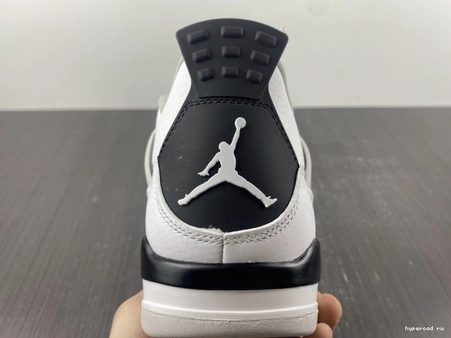 DH6927-111 Jordan Military 4 Retro Black 0805